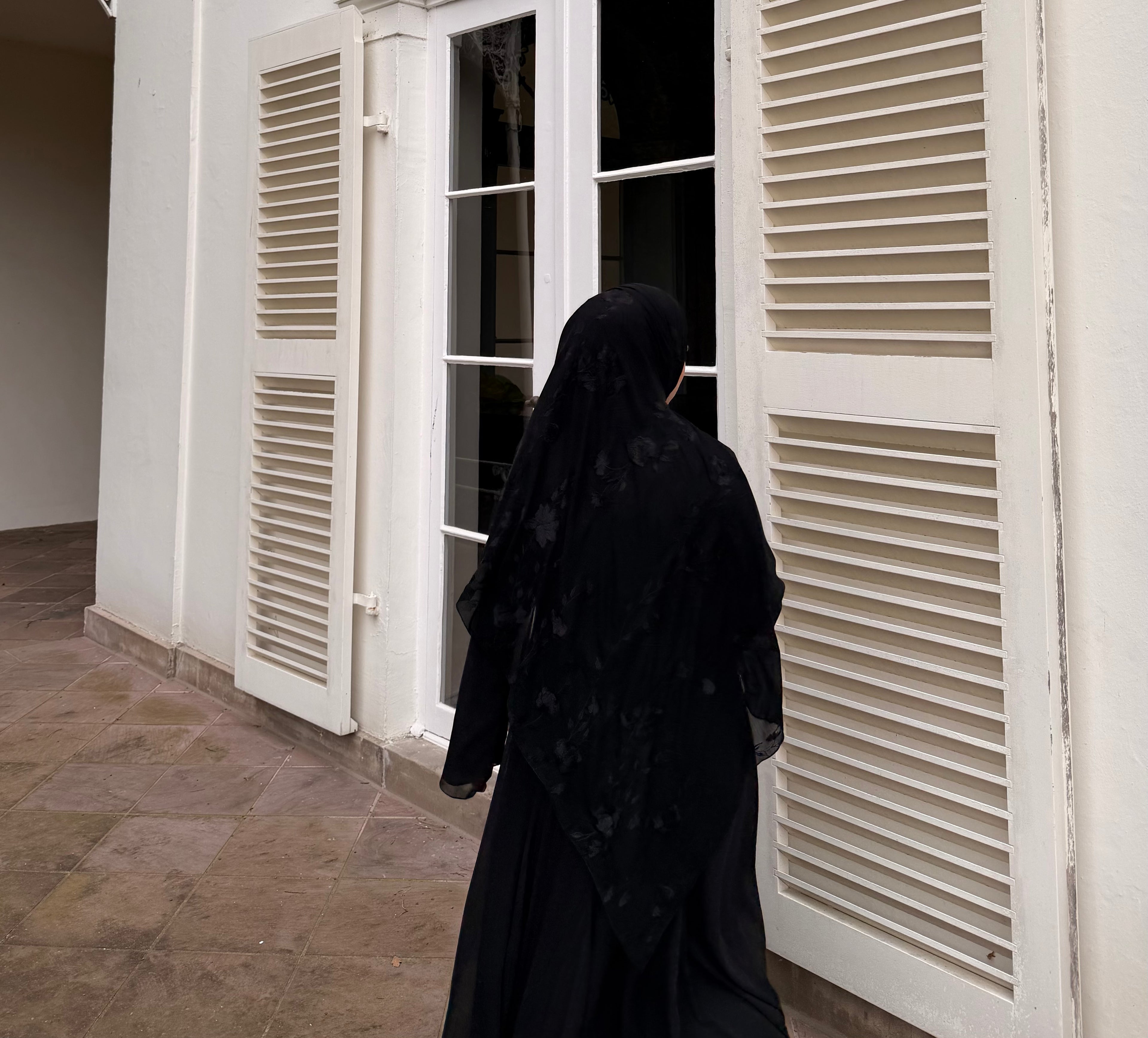 Embroidered Hijab Black